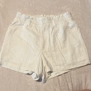 Hollister White High-Waist Elastic Casual Shorts